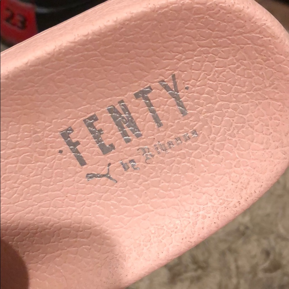 Puma Slides By Rihanna - Picture 6 of 6